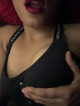 Snapshot of Hot_Goldengirl chatting on May 2026 07:19:02 PM Hot Goldengirl online show from May 2026 07:19:02 PM