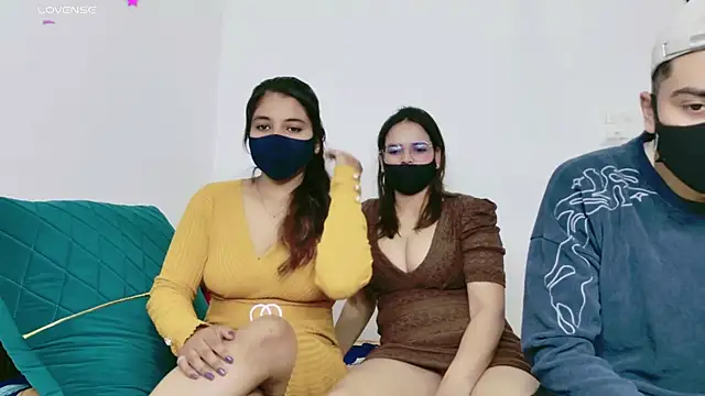 Snapshot of RupaliDixit chatting on October 2025 05:23:02 PM RupaliDixit online show from October 2025 05:23:02 PM