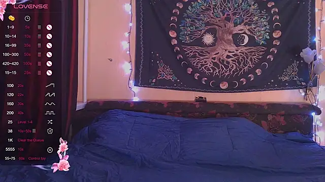 Snapshot of Jenna_Sativa chatting on March 2025 02:02:02 PM Jenna Sativa online show from March 2025 02:02:02 PM