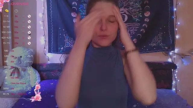 Snapshot of Jenna_Sativa chatting on March 2025 01:27:02 PM Jenna Sativa online show from March 2025 01:27:02 PM