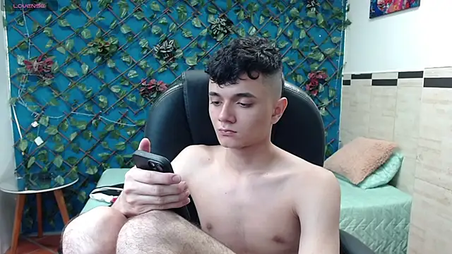 Waturox online show from February 2025 10:36:01 PM