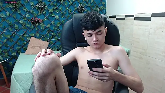 Waturox online show from February 2025 10:29:02 PM