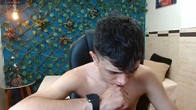 Waturox online show from September 2025 07:24:02 PM