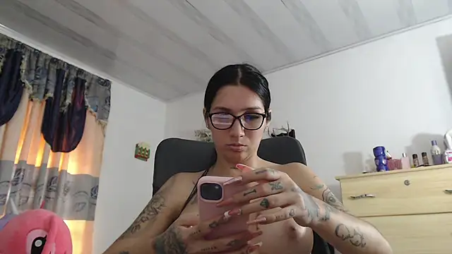 sweet cutetras22 online show from January 2025 03:07:01 PM