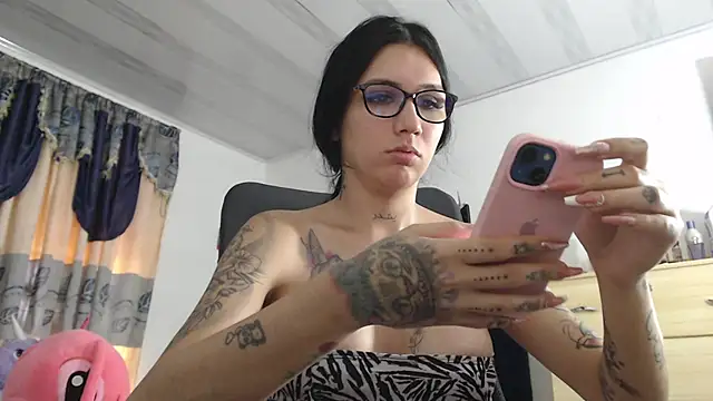sweet cutetras22 online show from January 2025 02:19:02 PM