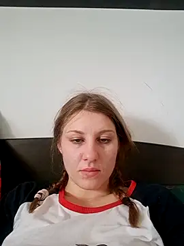 Snapshot of KimySandy chatting on February 2025 08:32:02 AM KimySandy online show from February 2025 08:32:02 AM