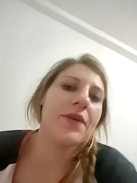 Snapshot of KimySandy chatting on September 2025 09:49:02 PM KimySandy online show from September 2025 09:49:02 PM
