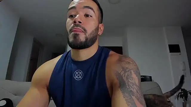 Snapshot of Alexander_Martines chatting on December 2024 10:52:01 PM Alexander Martines online show from December 2024 10:52:01 PM