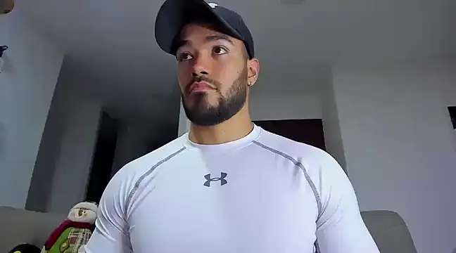 Snapshot of Alexander_Martines chatting on December 2024 02:48:02 AM Alexander Martines online show from December 2024 02:48:02 AM