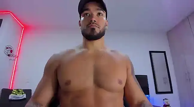Snapshot of Alexander_Martines chatting on December 2024 03:38:02 AM Alexander Martines online show from December 2024 03:38:02 AM