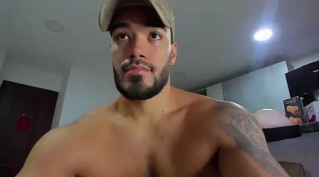Snapshot of Alexander_Martines chatting on January 2025 02:35:02 AM Alexander Martines online show from January 2025 02:35:02 AM