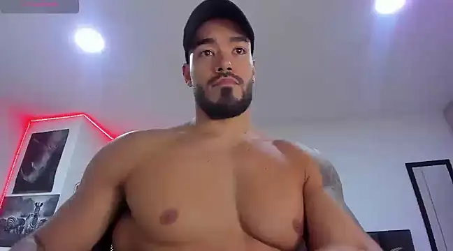 Snapshot of Alexander_Martines chatting on January 2025 10:24:01 PM Alexander Martines online show from January 2025 10:24:01 PM