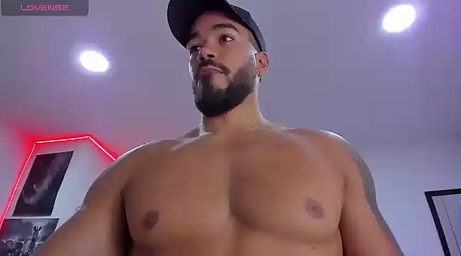Snapshot of Alexander_Martines chatting on January 2025 12:42:01 AM Alexander Martines online show from January 2025 12:42:01 AM
