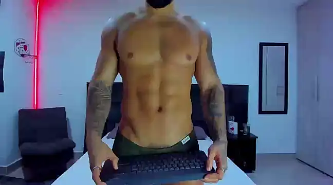 Snapshot of Alexander_Martines chatting on February 2025 04:15:01 AM Alexander Martines online show from February 2025 04:15:01 AM