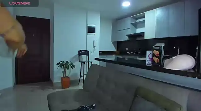 Snapshot of Alexander_Martines chatting on February 2025 12:49:02 AM Alexander Martines online show from February 2025 12:49:02 AM