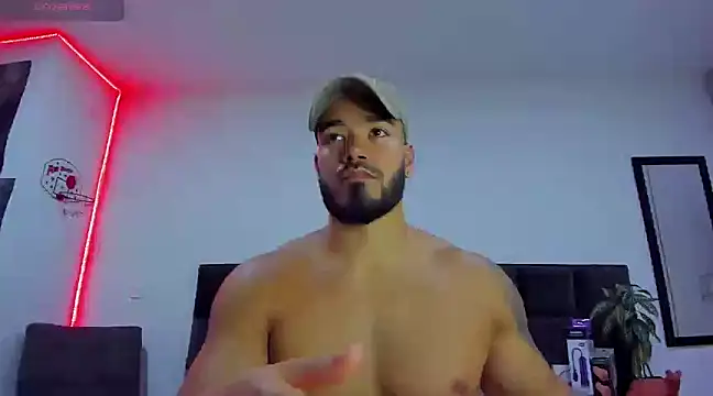 Snapshot of Alexander_Martines chatting on March 2025 04:13:01 AM Alexander Martines online show from March 2025 04:13:01 AM