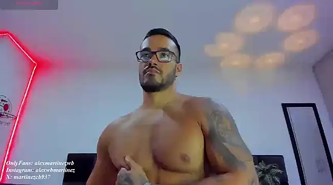 Snapshot of Alexander_Martines chatting on March 2025 03:10:02 AM Alexander Martines online show from March 2025 03:10:02 AM