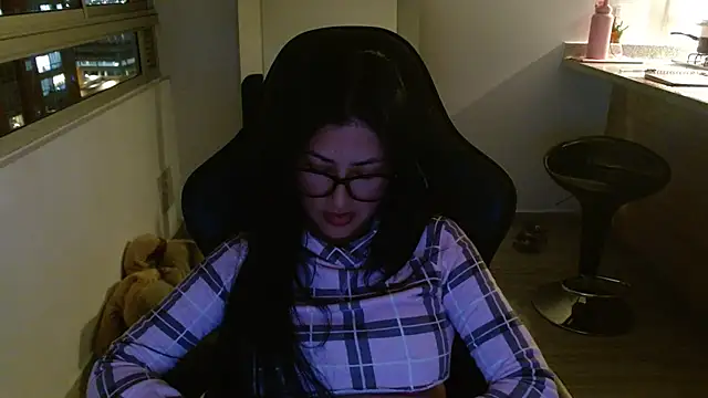 Charlotte cute18 online show from December 2025 01:14:02 AM