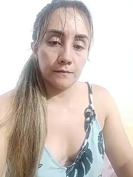 Snapshot of Isabel23zr chatting on November 2025 01:59:02 AM Isabel23zr online show from November 2025 01:59:02 AM