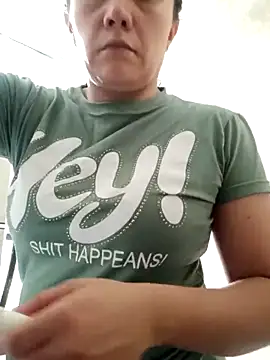 Snapshot of Isabel23zr chatting on November 2025 02:57:02 PM Isabel23zr online show from November 2025 02:57:02 PM