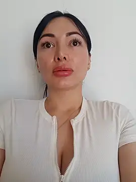Snapshot of _monicab chatting on January 2025 03:59:02 PM monicab online show from January 2025 03:59:02 PM