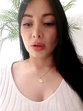 Snapshot of _monicab chatting on March 2025 11:43:01 PM monicab online show from March 2025 11:43:01 PM