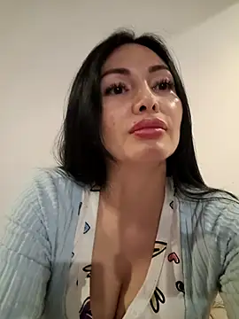 Snapshot of _monicab chatting on July 2026 01:19:02 AM monicab online show from July 2026 01:19:02 AM