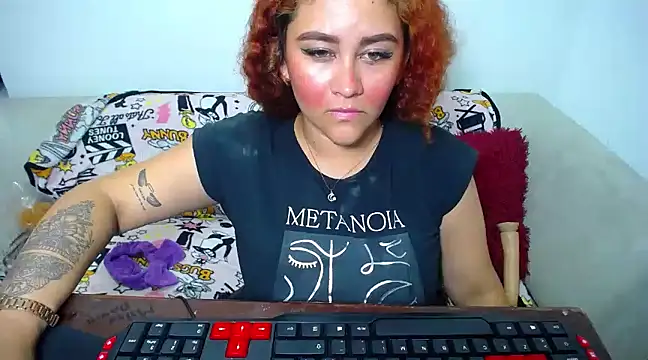 Snapshot of loly_bigbooty4u chatting on January 2025 03:26:02 AM loly bigbooty4u online show from January 2025 03:26:02 AM