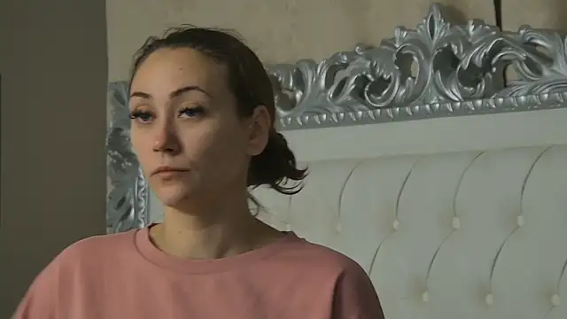 AliceMunro online show from November 2025 02:53:02 PM