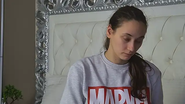 AliceMunro online show from February 2026 09:15:02 PM