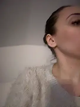 AliceMunro online show from April 2026 07:25:01 PM