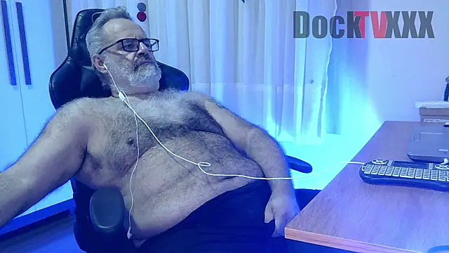 DockTVXXX online show from September 2025 02:34:02 AM