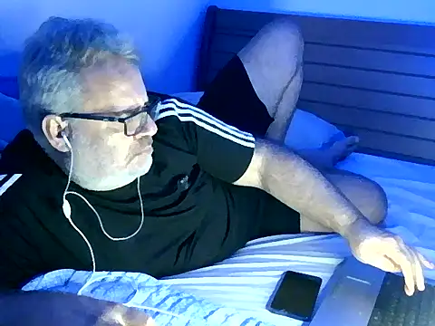 DockTVXXX online show from October 2025 03:36:02 AM