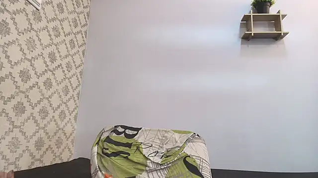 Snapshot of Chantal_taylor_ chatting on February 2025 03:20:01 PM Chantal taylor online show from February 2025 03:20:01 PM