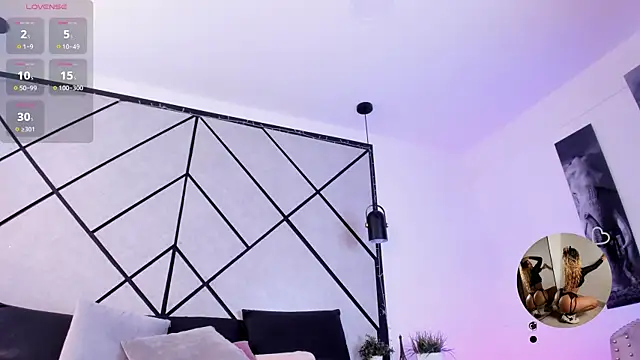 Natasha Smith09 online show from December 2024 10:55:02 PM