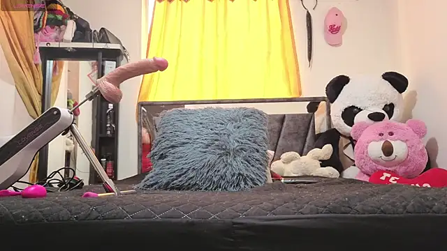 Hotsamantamature online show from October 2025 08:39:02 PM