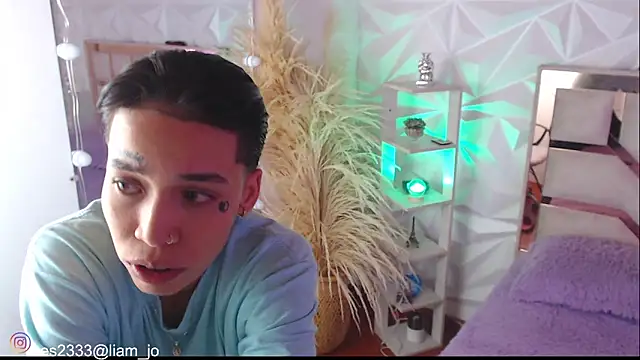 Snapshot of Jonesliam23 chatting on October 2025 07:25:02 PM Jonesliam23 online show from October 2025 07:25:02 PM