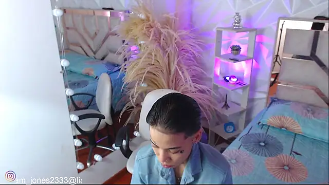 Snapshot of Jonesliam23 chatting on October 2025 07:30:02 PM Jonesliam23 online show from October 2025 07:30:02 PM