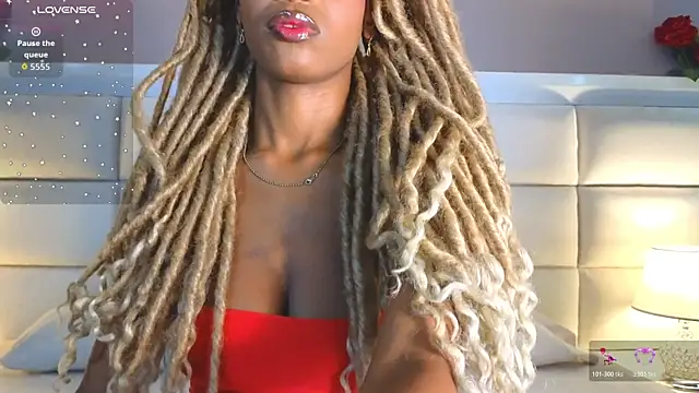 adaraSmiith online show from November 2025 02:29:02 PM