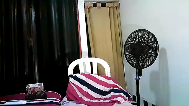 kimmiemm online show from March 2025 10:11:01 PM