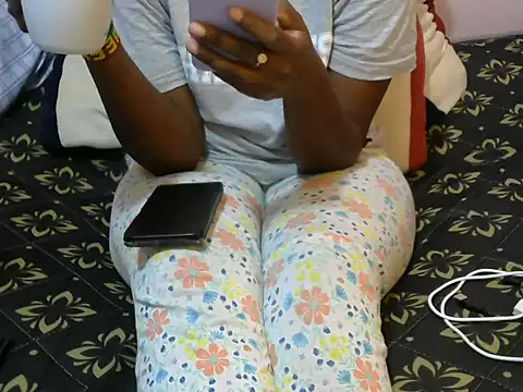 Snapshot of winnie254 chatting on October 2025 07:21:01 AM winnie254 online show from October 2025 07:21:01 AM