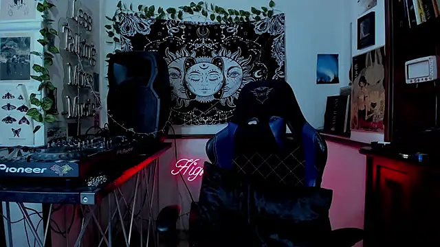 Snapshot of Demongirl6666 chatting on February 2025 06:45:02 AM Demongirl6666 online show from February 2025 06:45:02 AM