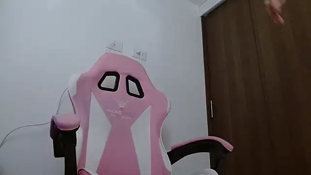 Snapshot of keilafranco chatting on October 2025 05:46:01 PM keilafranco online show from October 2025 05:46:01 PM