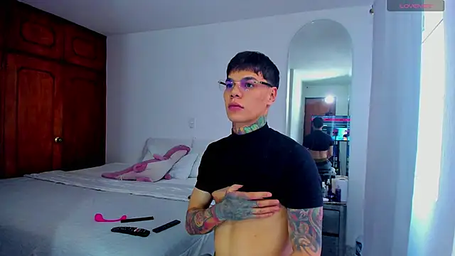 Jordyrodriiguez online show from January 2025 09:41:01 PM