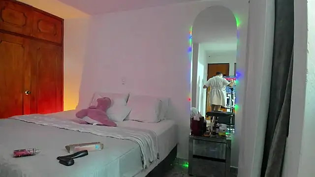 Jordyrodriiguez online show from February 2025 02:32:02 AM
