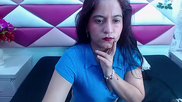Snapshot of MariaClay chatting on January 2025 12:10:01 PM MariaClay online show from January 2025 12:10:01 PM