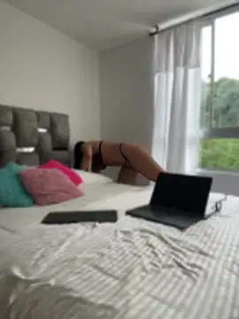 LauraCadwell online show from April 2026 12:20:02 PM