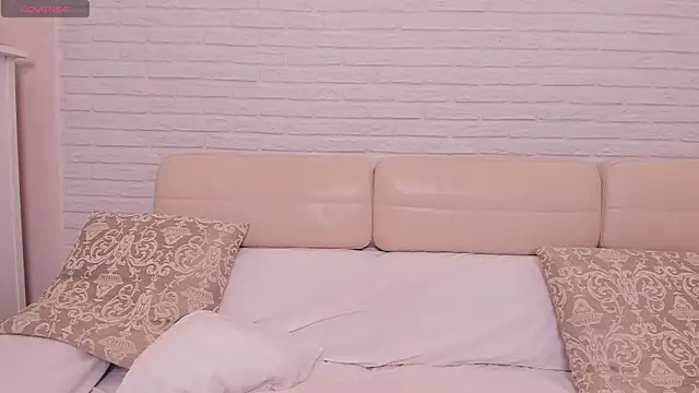 LovelyCaprice online show from February 2025 08:54:02 AM