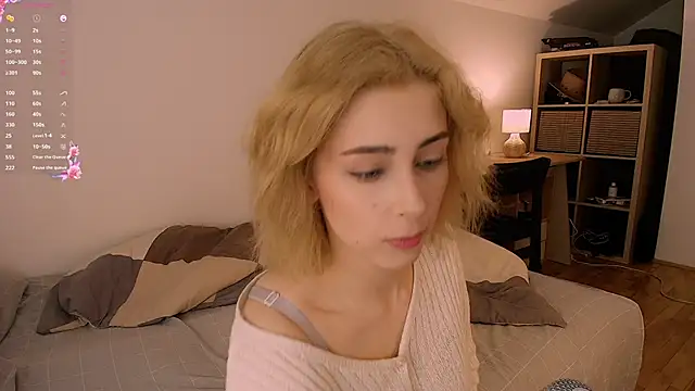Snapshot of cosmosbaby chatting on May 2026 07:41:01 PM cosmosbaby online show from May 2026 07:41:01 PM
