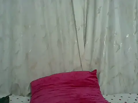 Snapshot of PrettyPrincess14 chatting on July 2026 01:47:02 PM PrettyPrincess14 online show from July 2026 01:47:02 PM